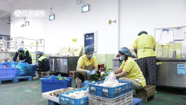 聚焦民生保障，《江蘇直通車》報道南京豐浩華食品供應鏈的“糧倉”守護者